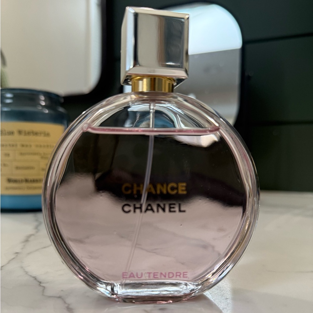 CHANEL Chance Eau Tendre with Pink and Gold Accents